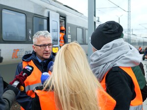 Dodatkowe kontrole pociągów przeprowadzamy by podróżni mieli pewność, że dojadą bezpiecznie i komfortowo do celu - mówił Prezes UTK Ignacy Góra